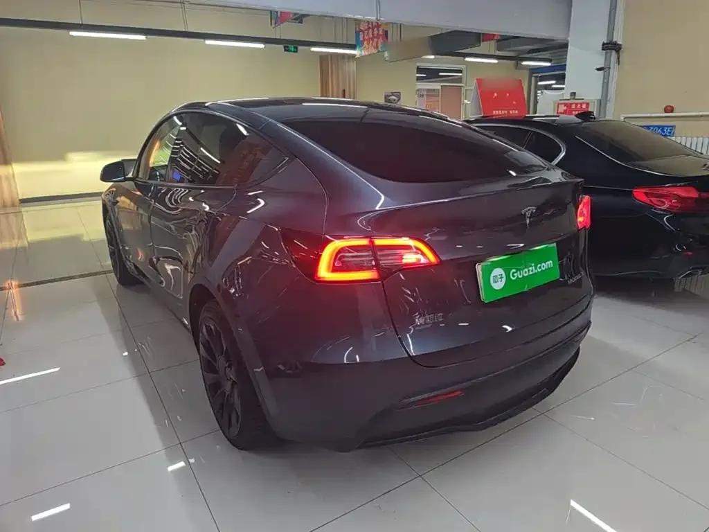 Tesla Model Y — фото 4