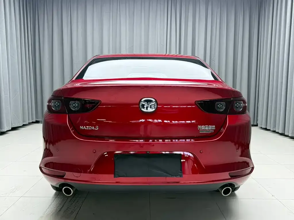 Mazda 3 Axela — фото 10