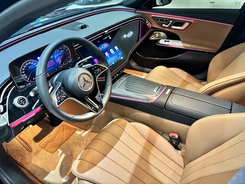 Mercedes-Benz E-Class — фото 10