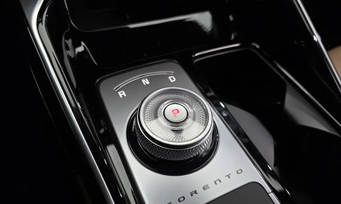 Kia Sorento — фото 9