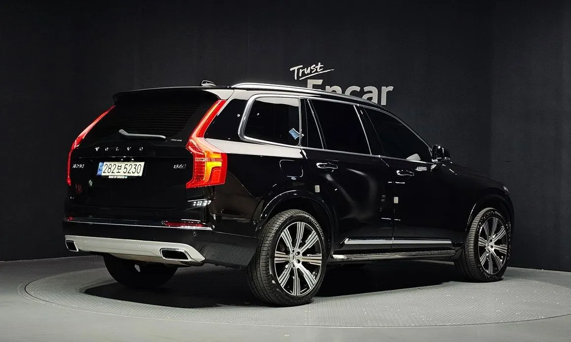 Volvo XC90 — фото 6