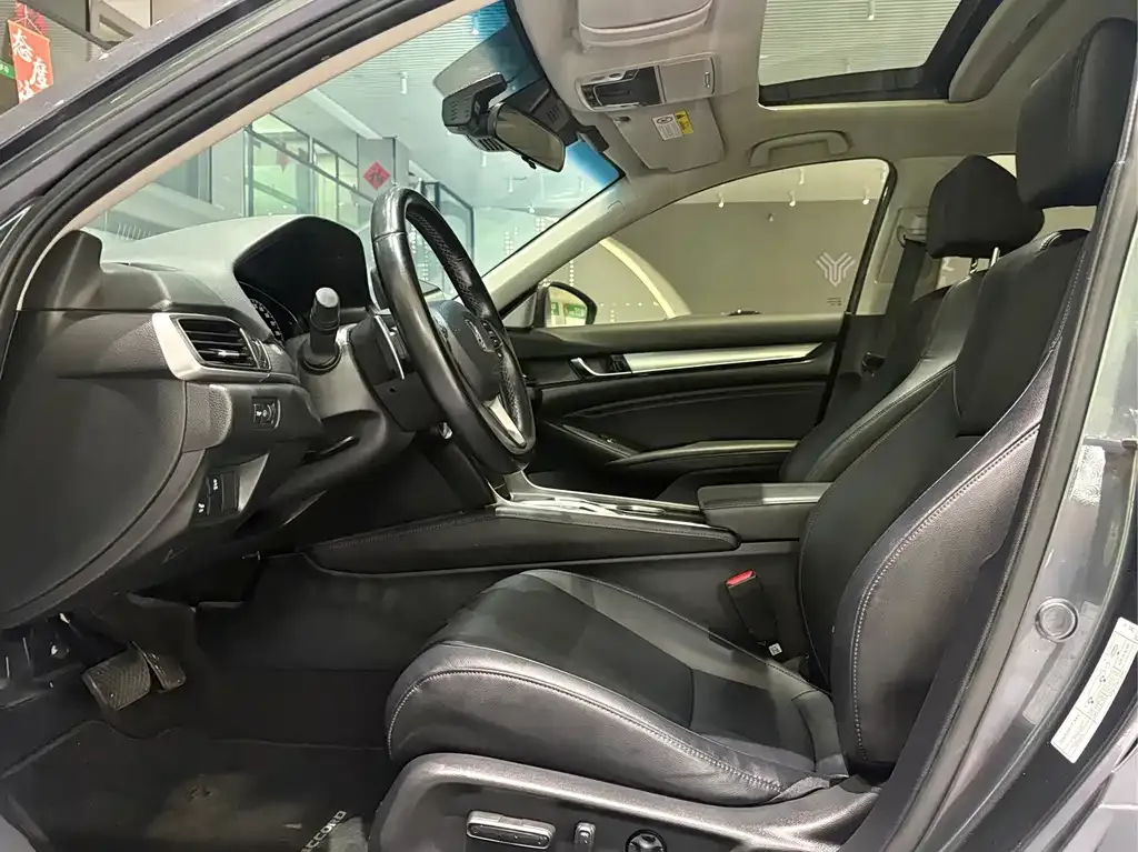 Honda Accord — фото 3
