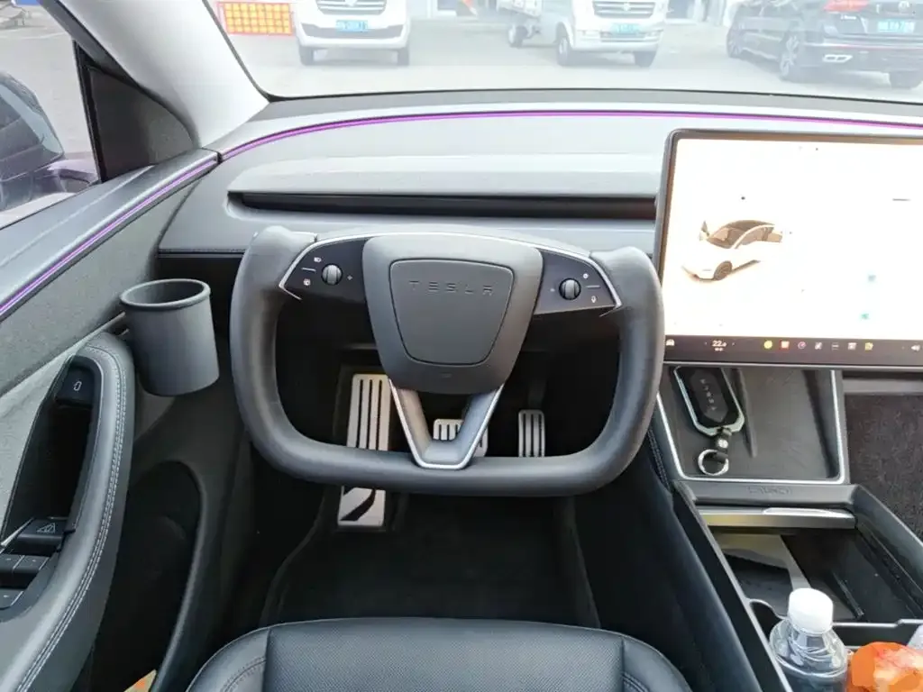 Tesla Model Y — фото 3