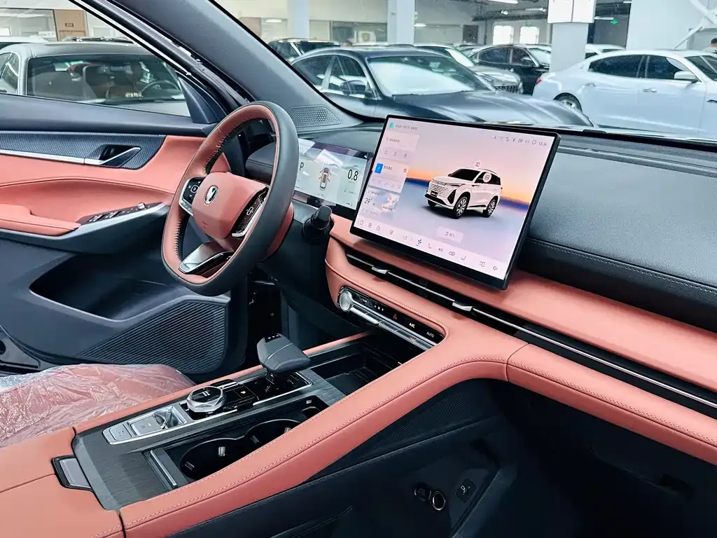 Changan CS75 PLUS — фото 2
