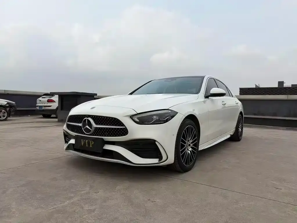 Mercedes-Benz C-Class — фото 1
