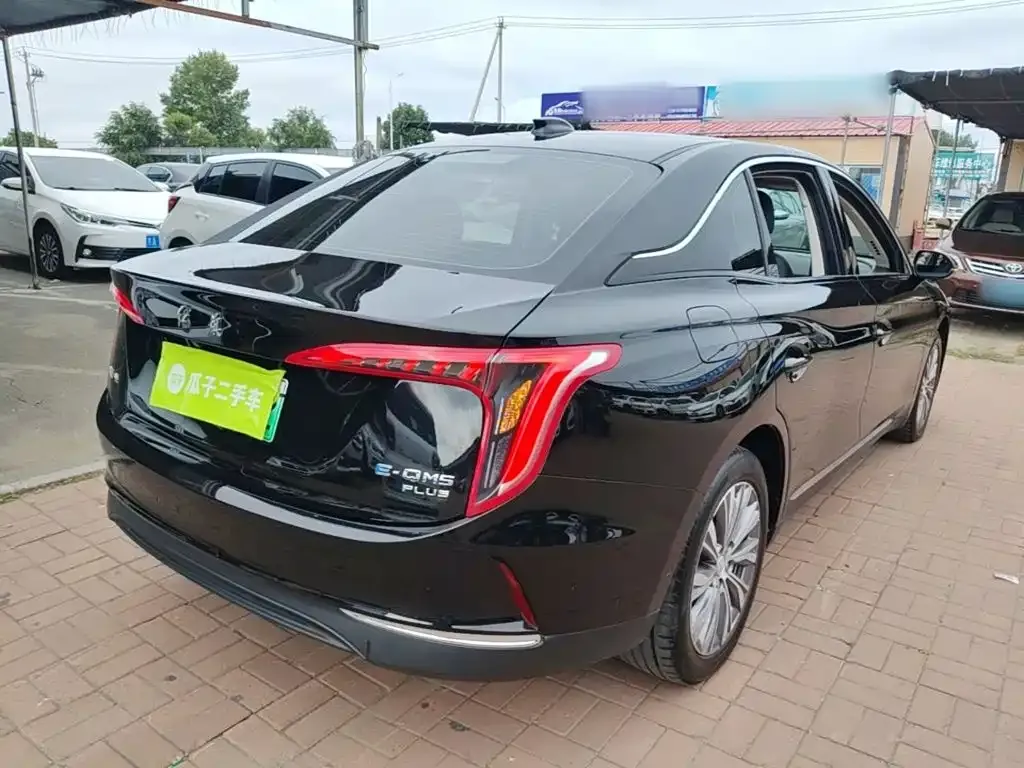 Hongqi E-QM5 — фото 5