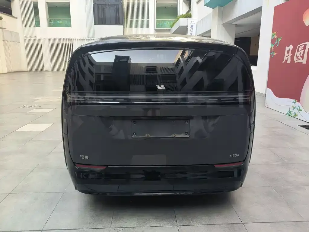 Li Auto MEGA — фото 6