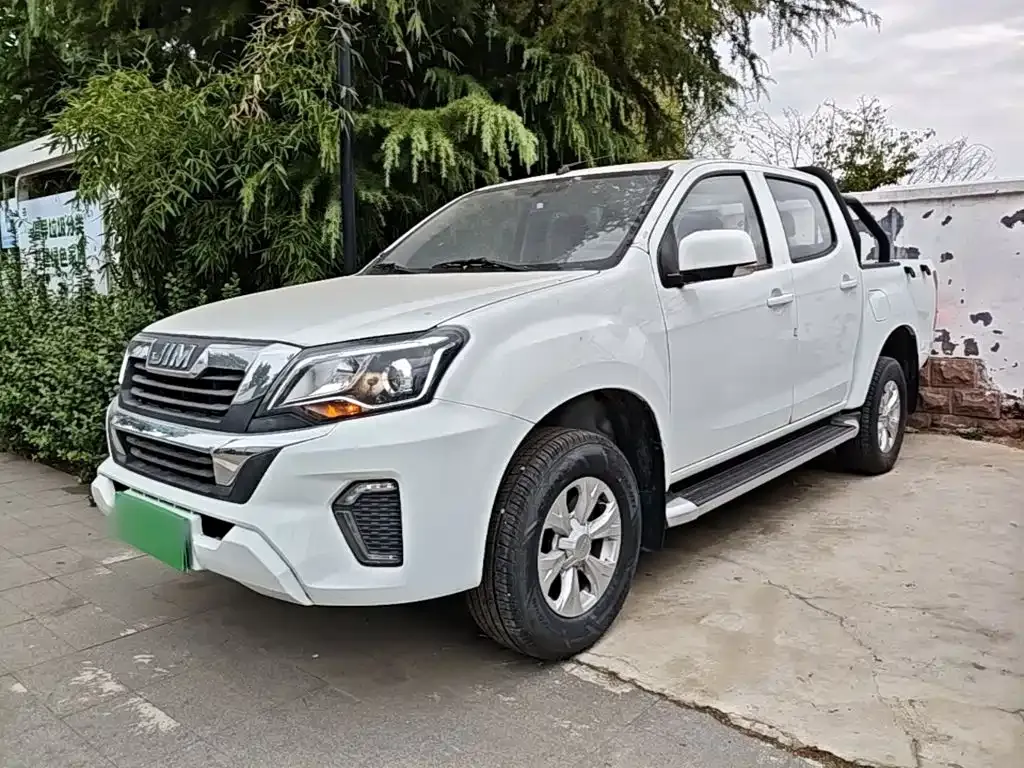 Isuzu RE-MAX Ruimai — фото 1