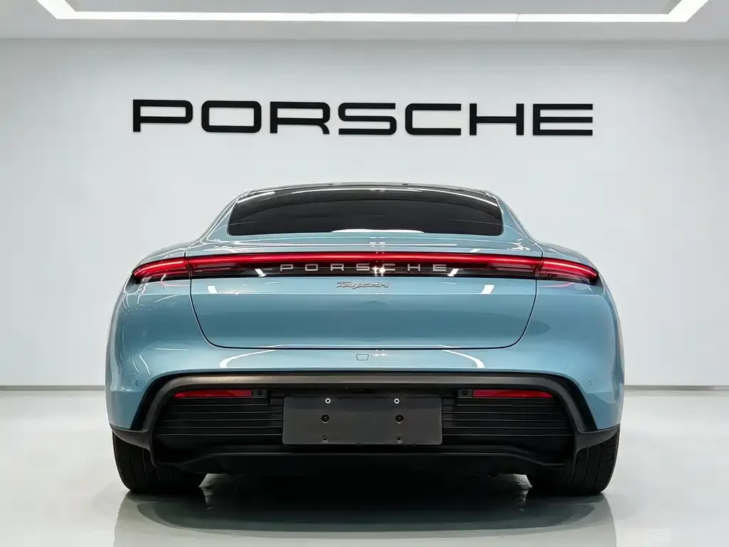 Porsche Taycan — фото 5