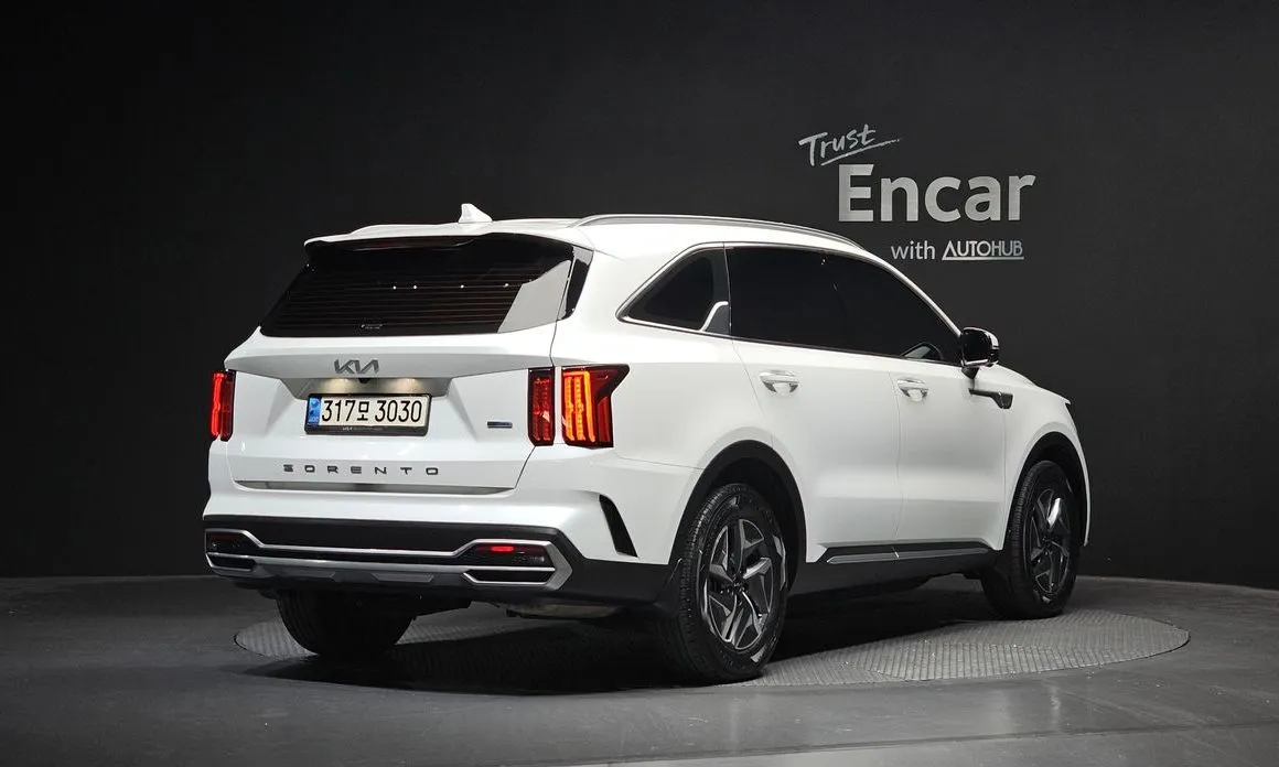 Kia Sorento — фото 8