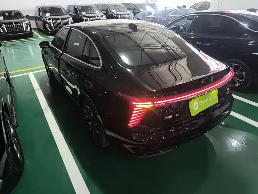 Hongqi H5 PHEV — фото 4