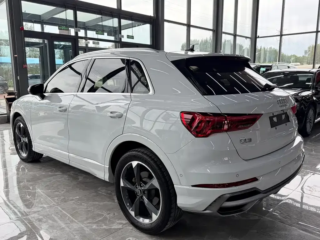 Audi Q3 — фото 3