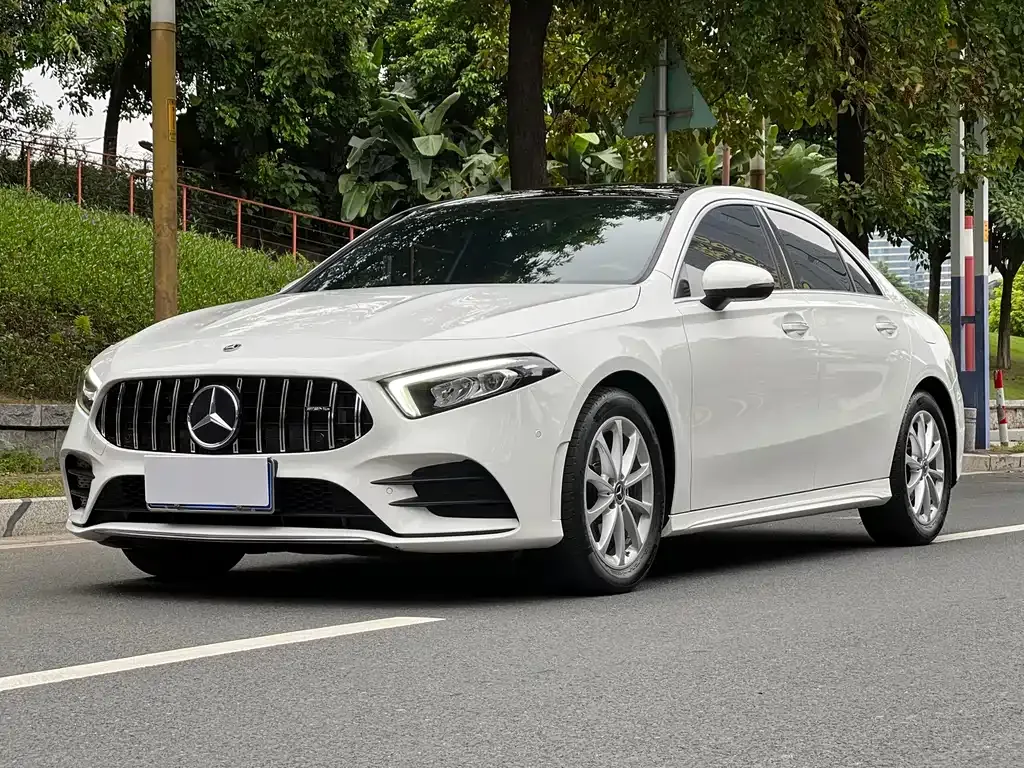 Mercedes-Benz A-Class — фото 1