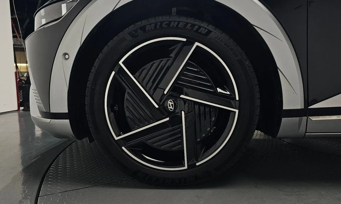 Hyundai Ioniq5 — фото 8