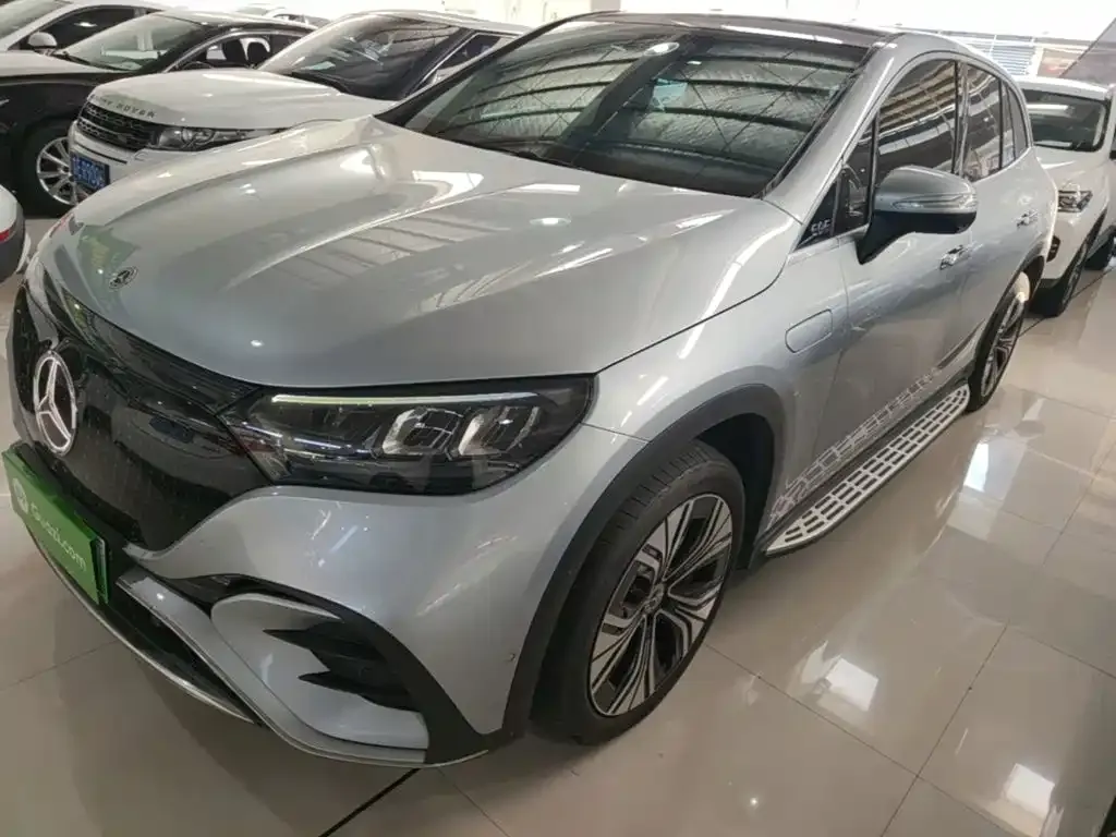 Mercedes-Benz EQE SUV — фото 1