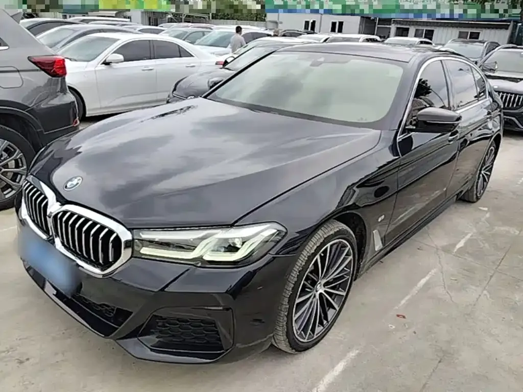 BMW 5 Series — фото 1