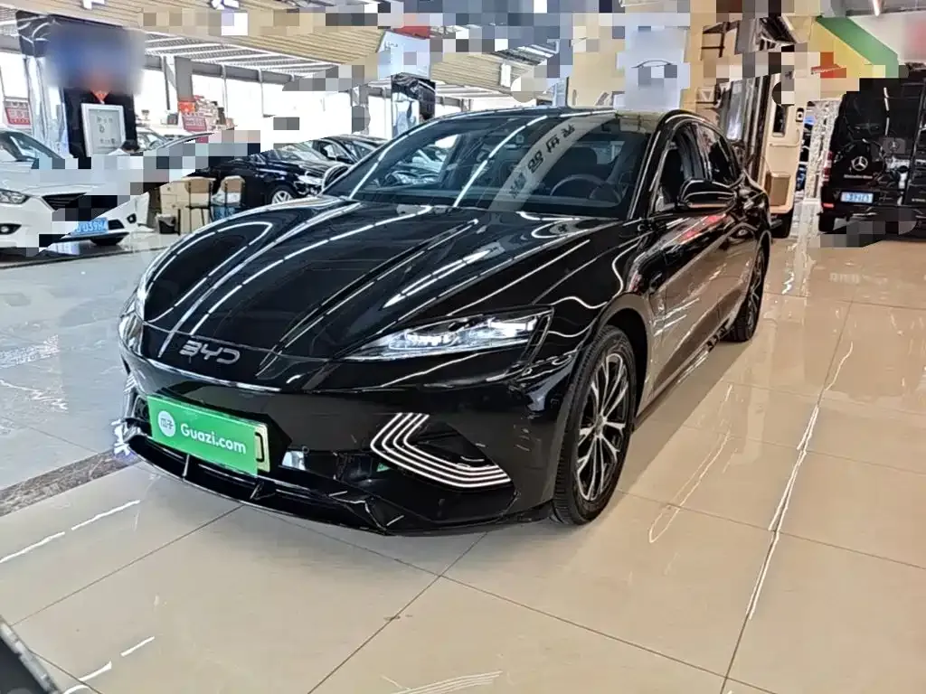 BYD Seal — фото 1