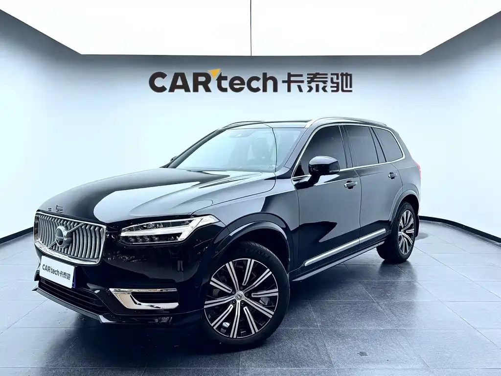 Volvo XC90 — фото 1