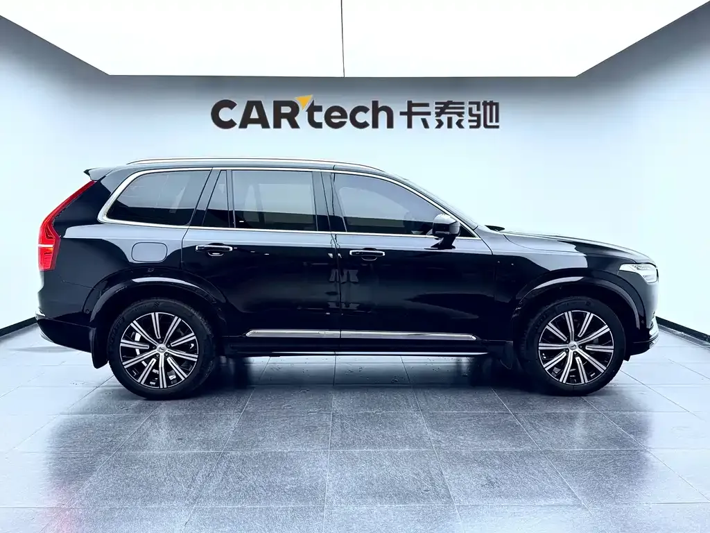 Volvo XC90 — фото 6