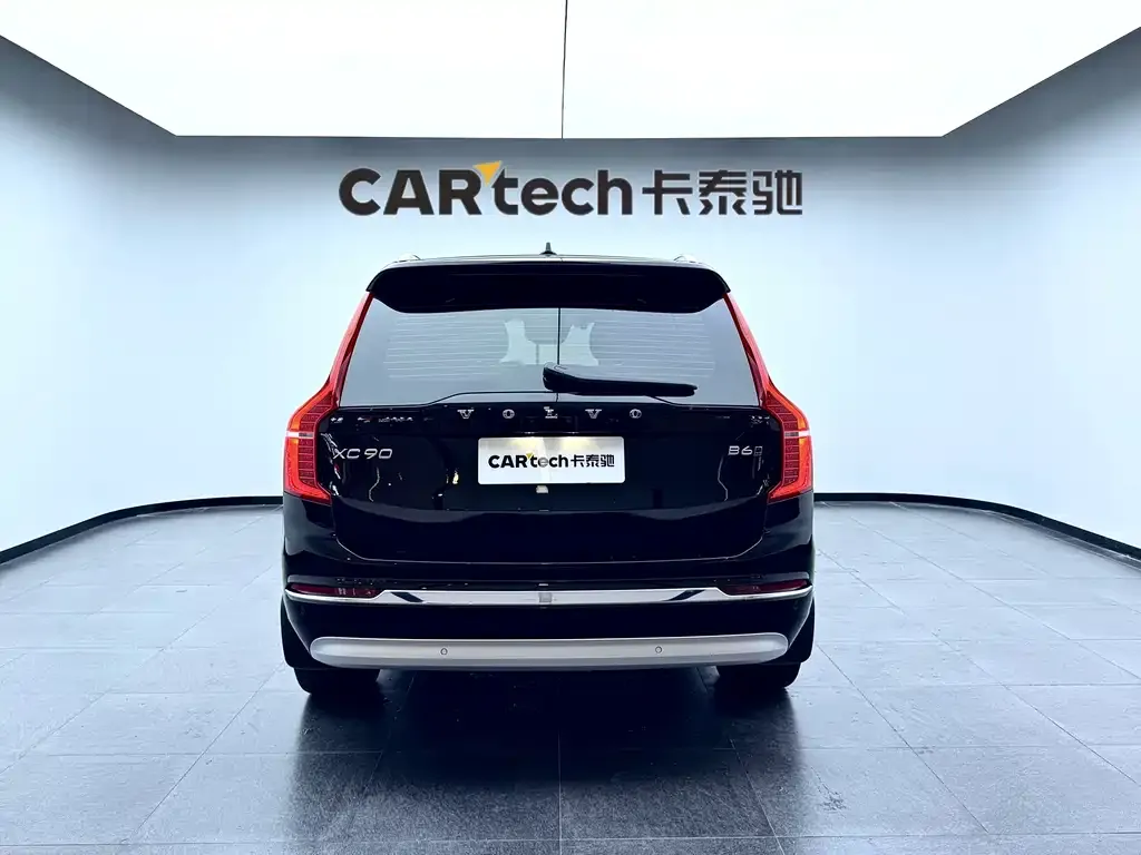 Volvo XC90 — фото 7