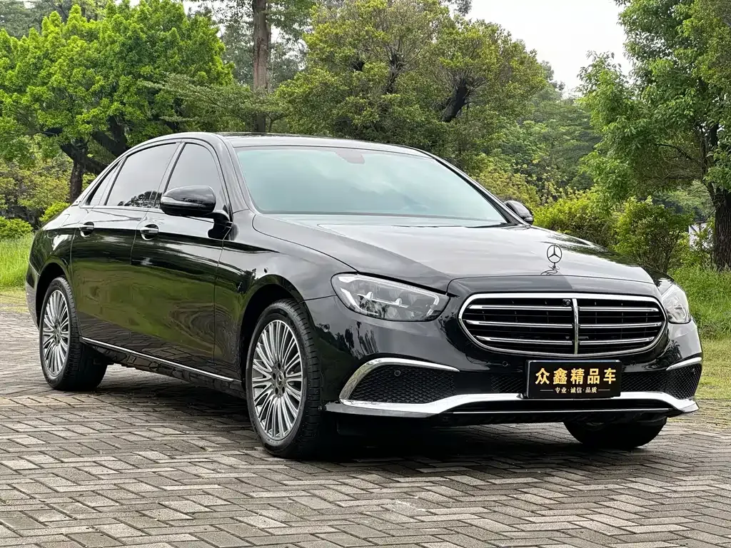 Mercedes-Benz E-Class — фото 10
