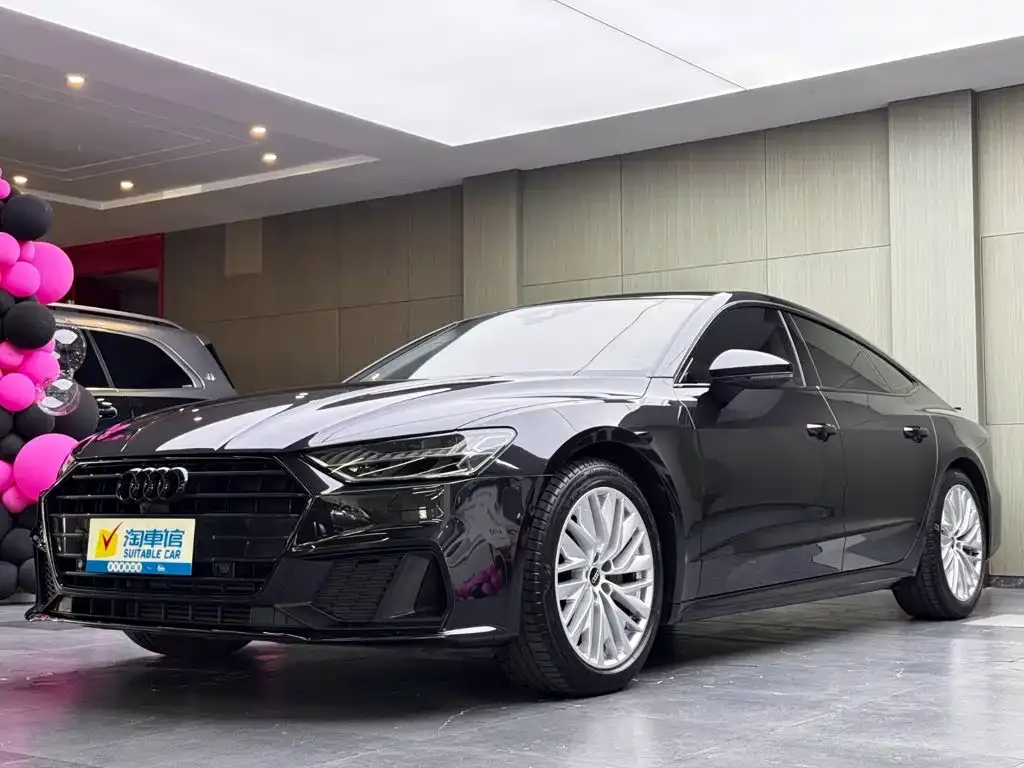 Audi A7 — фото 1