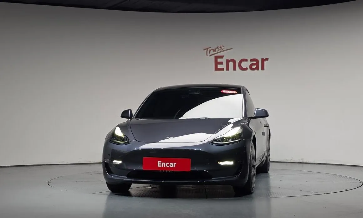 Tesla Model 3 — фото 10