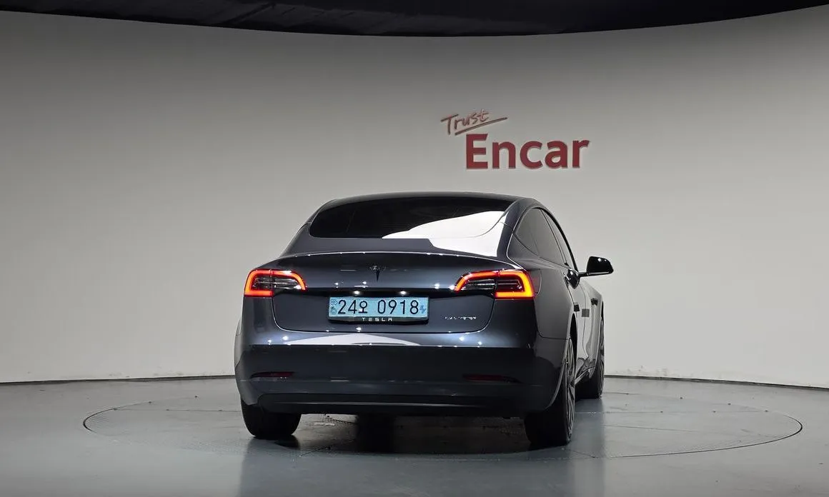 Tesla Model 3 — фото 6
