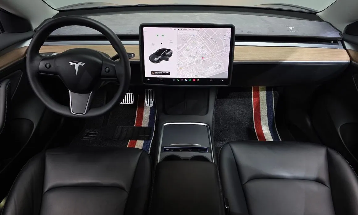 Tesla Model 3 — фото 2