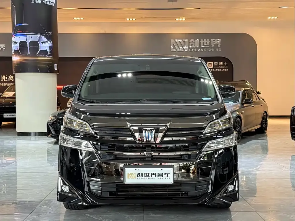 Toyota Vellfire — фото 9