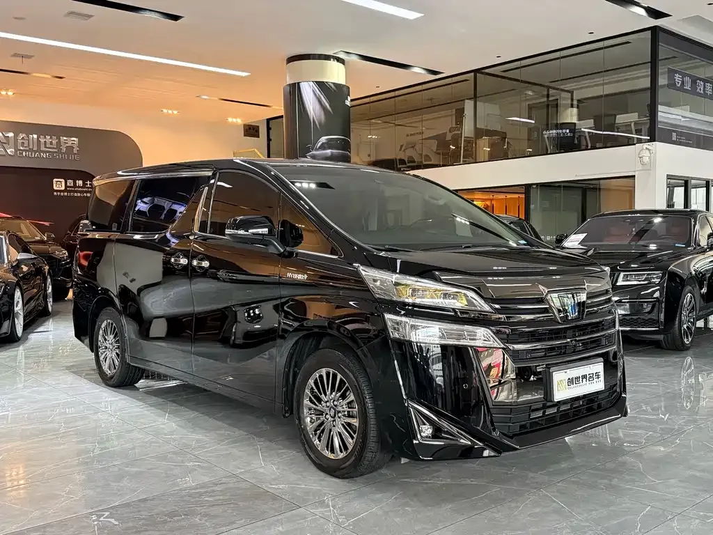 Toyota Vellfire — фото 8
