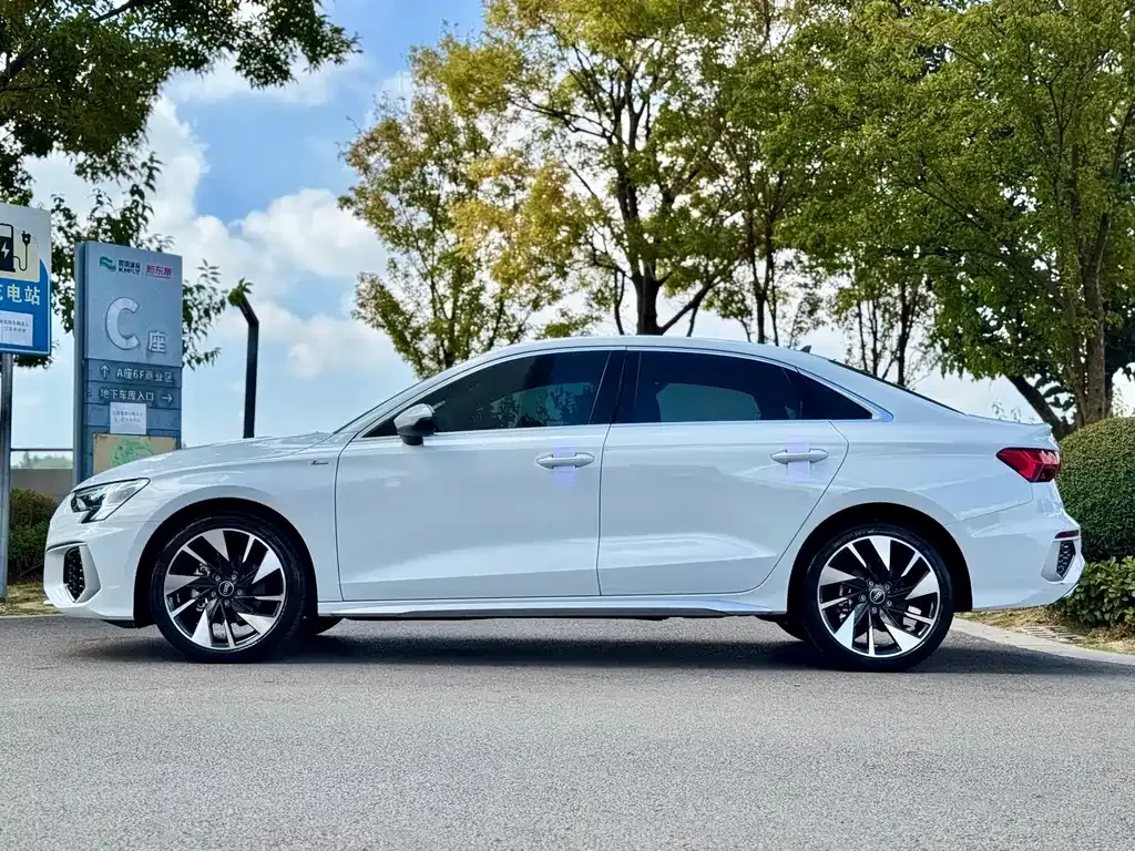 Audi A3 — фото 5