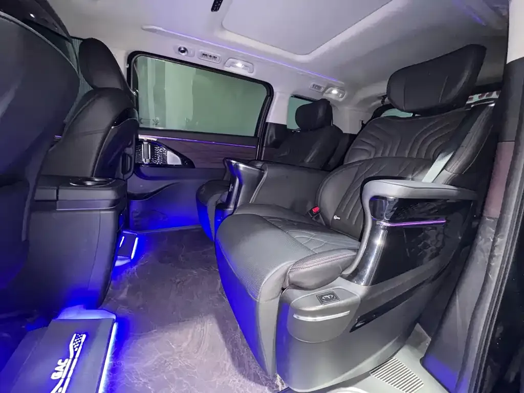 GAC Motor Trumpchi M8 — фото 4
