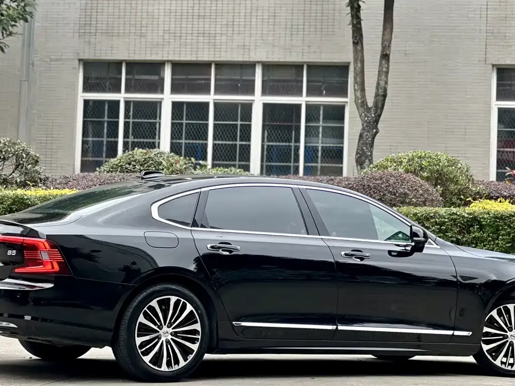Volvo S90 — фото 6
