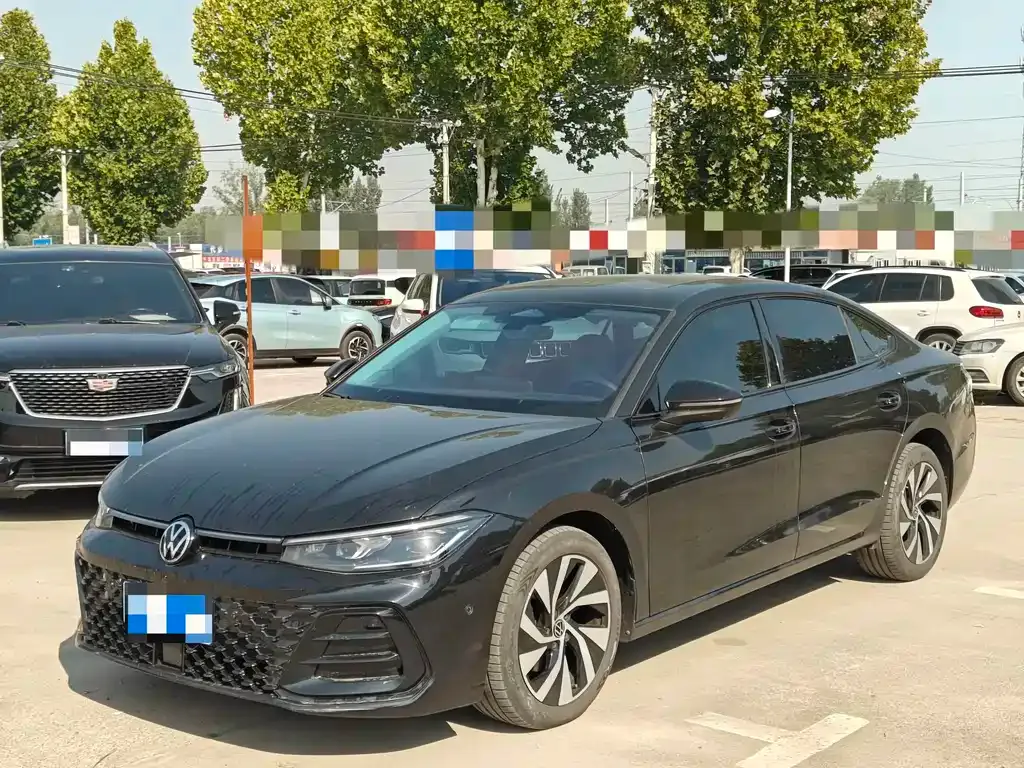Volkswagen Passat — фото 1