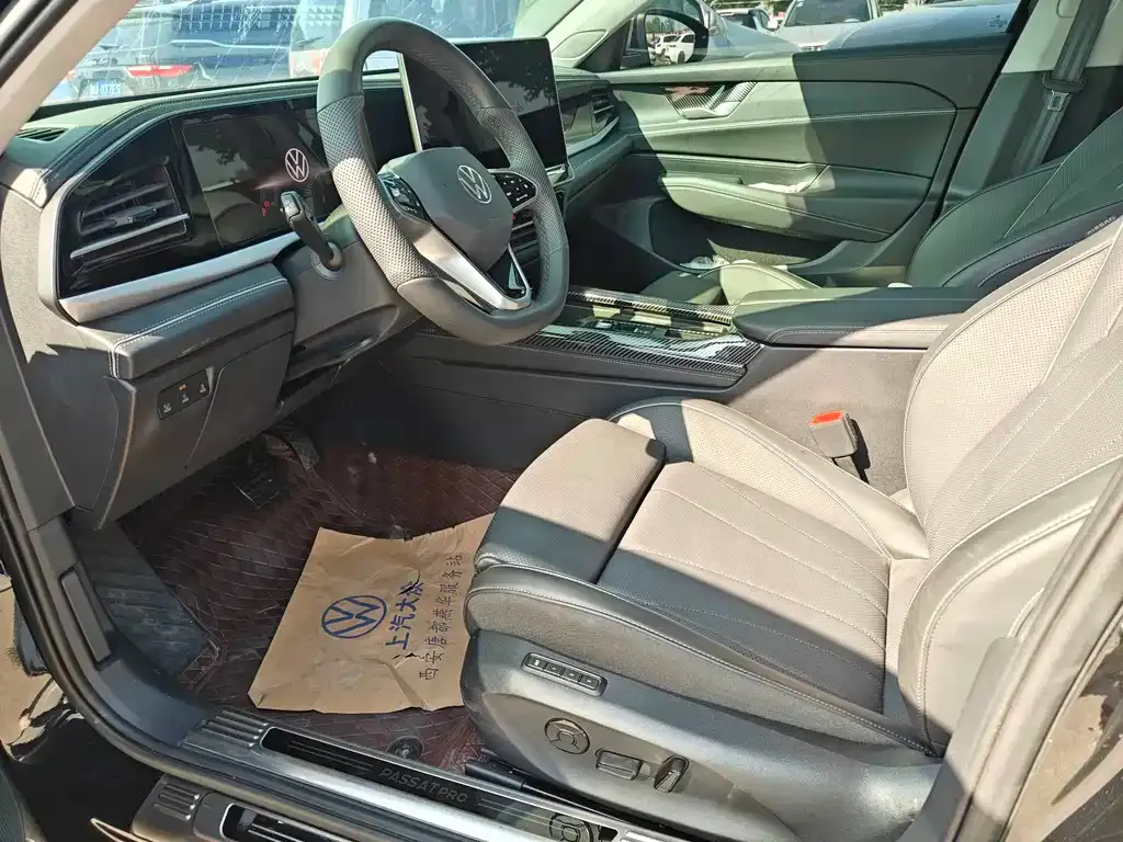 Volkswagen Passat — фото 7