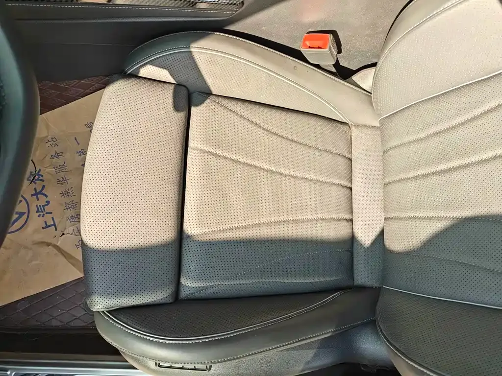 Volkswagen Passat — фото 10