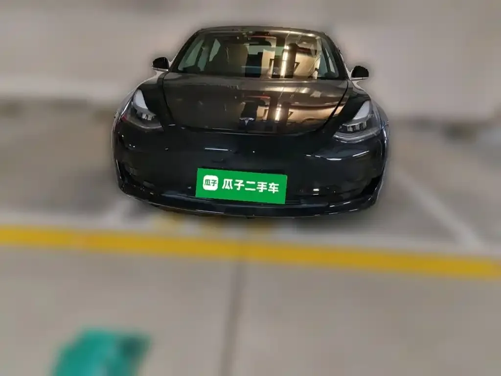 Tesla Model 3 — фото 4
