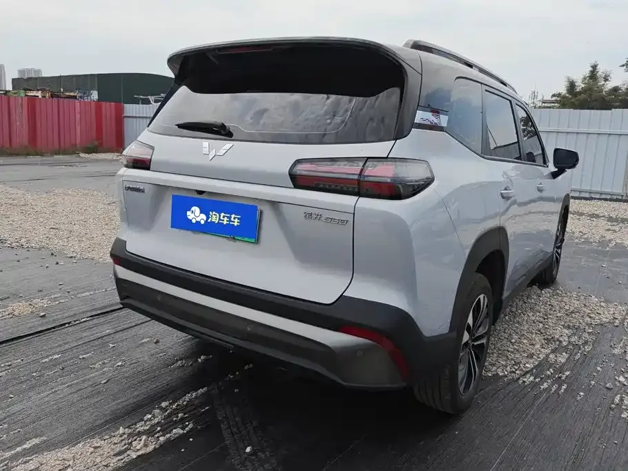 Wuling Xingguang 560 New Energy — фото 4
