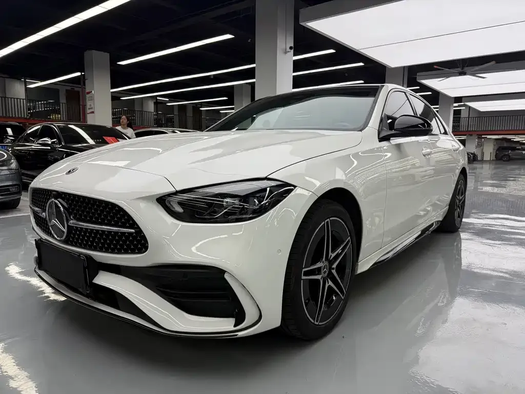 Mercedes-Benz C-Class — фото 1