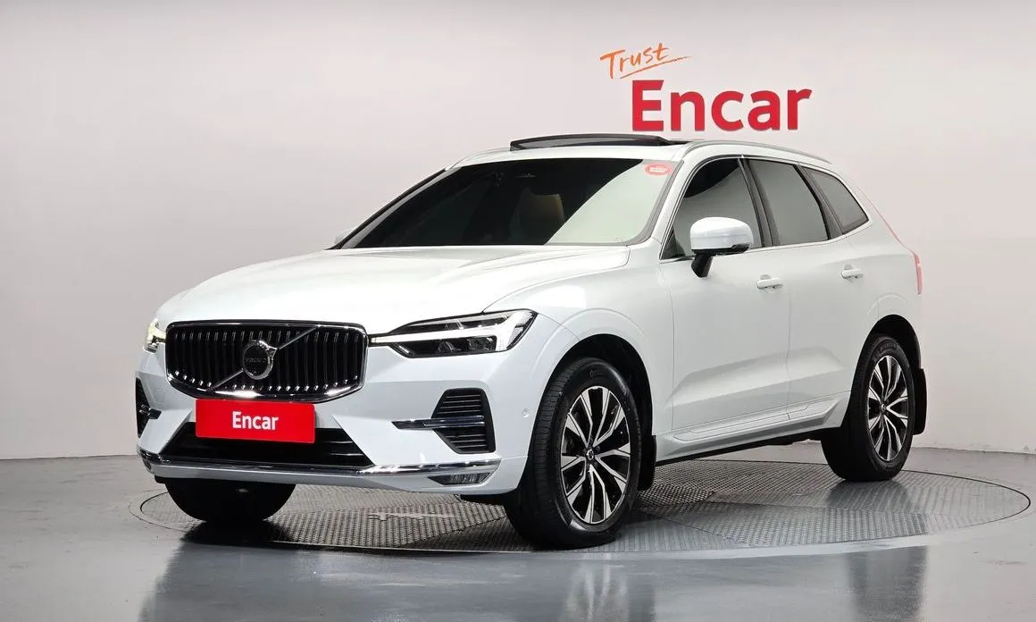 Volvo XC60 — фото 1