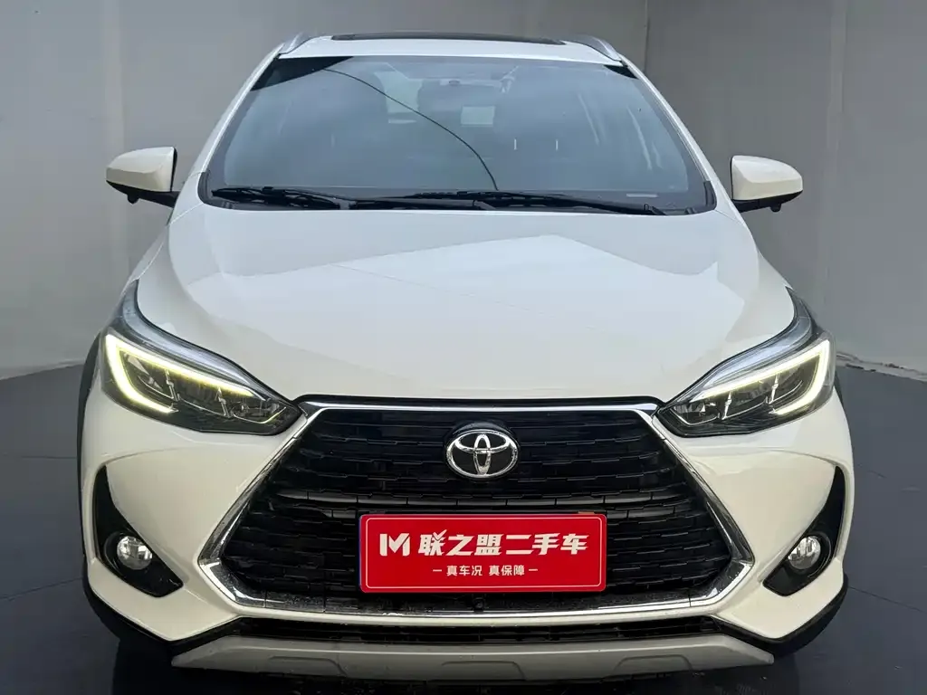 Toyota Yaris L — фото 10