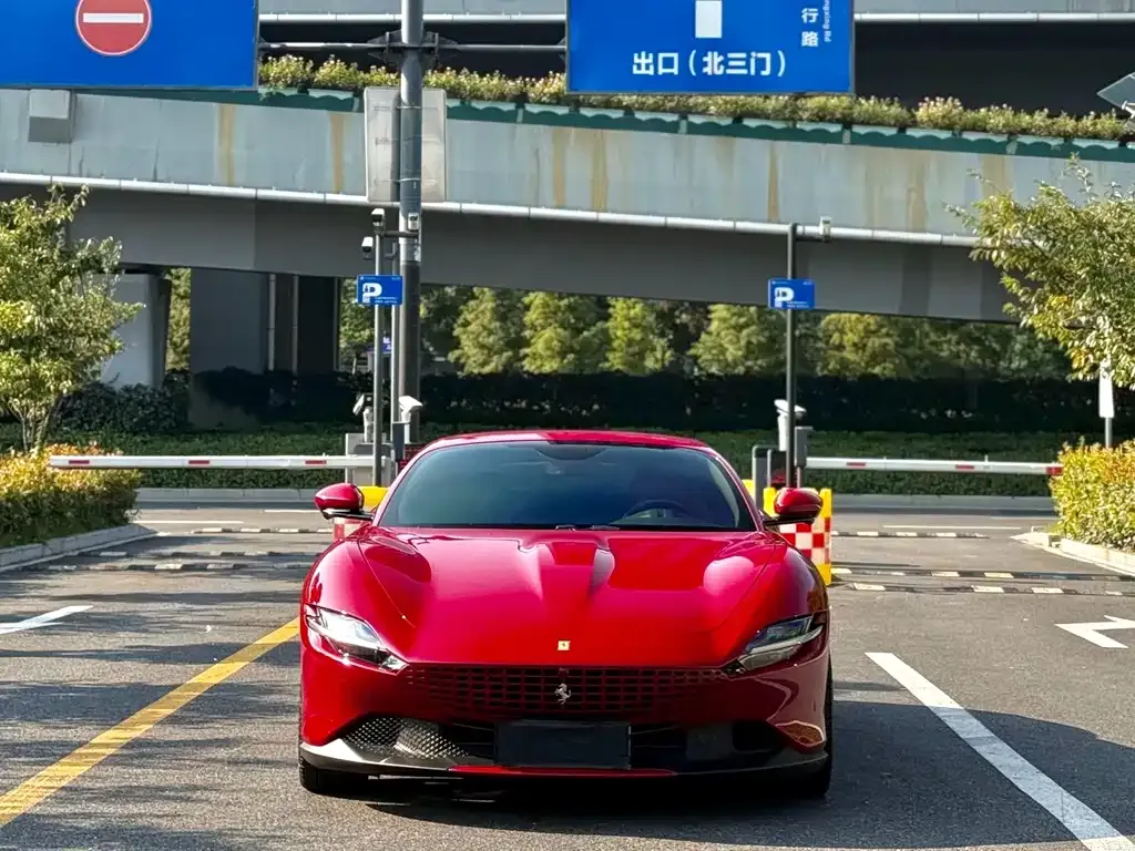 Ferrari Roma — фото 1