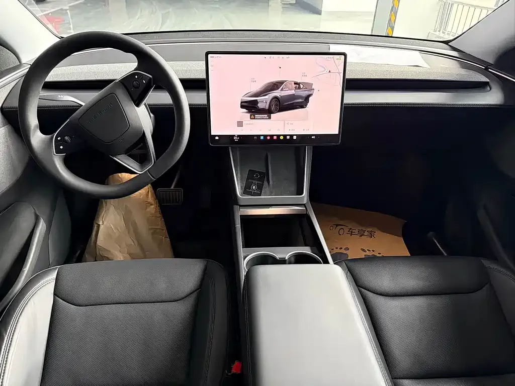 Tesla Model Y — фото 9
