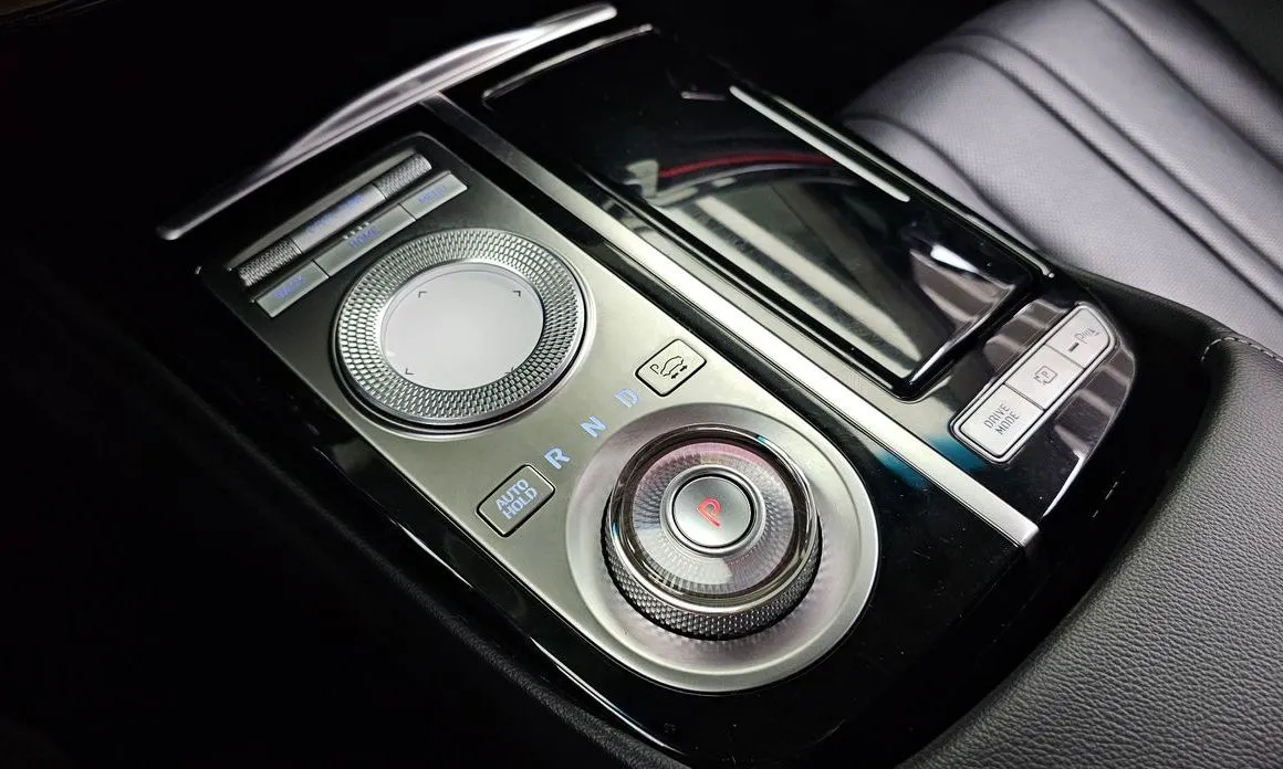 Genesis G80 — фото 9