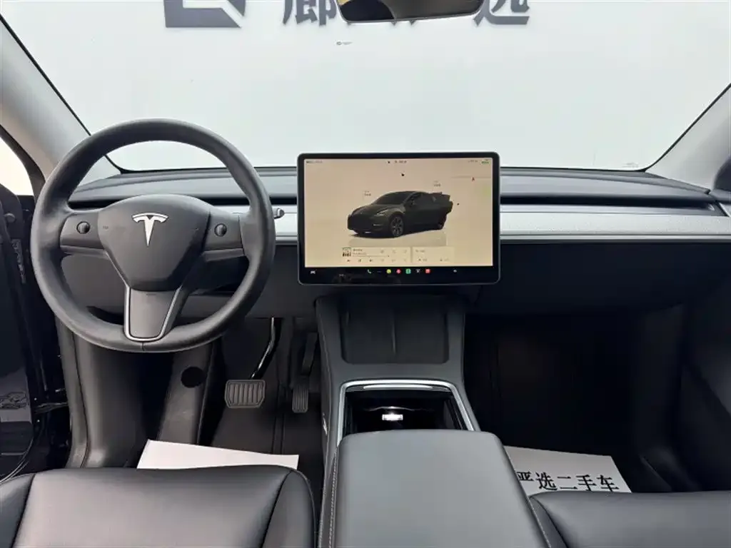 Tesla Model Y — фото 6