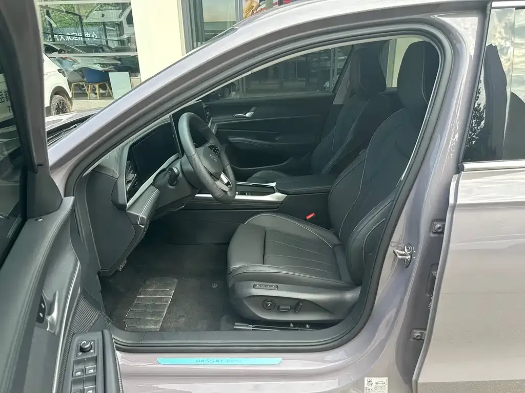 Volkswagen Passat — фото 3