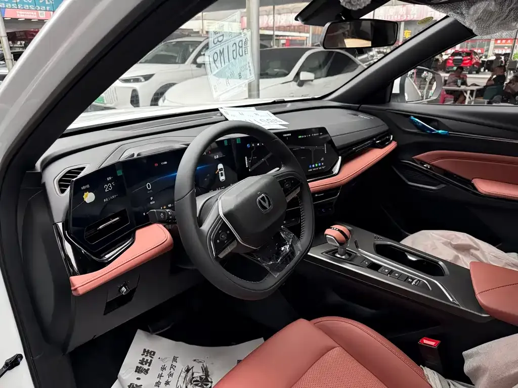 Changan X5 PLUS — фото 2