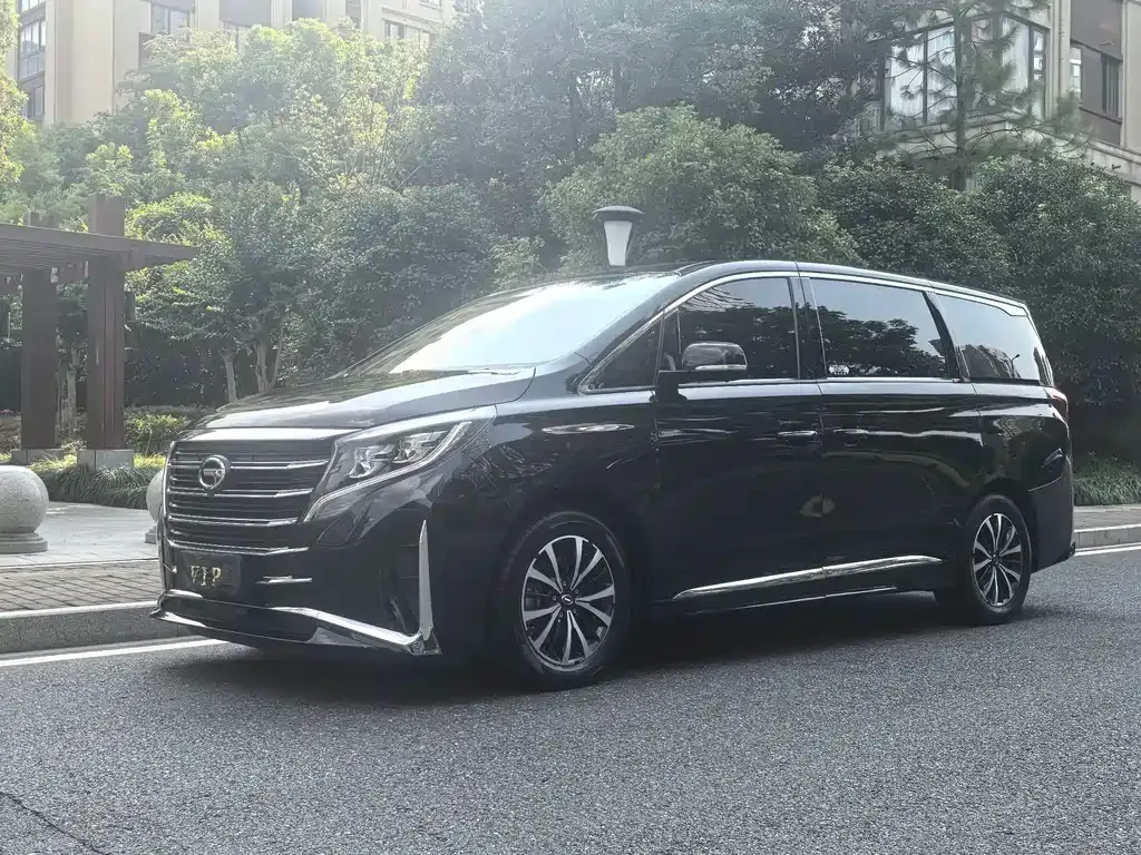 GAC Motor Trumpchi M8 — фото 1