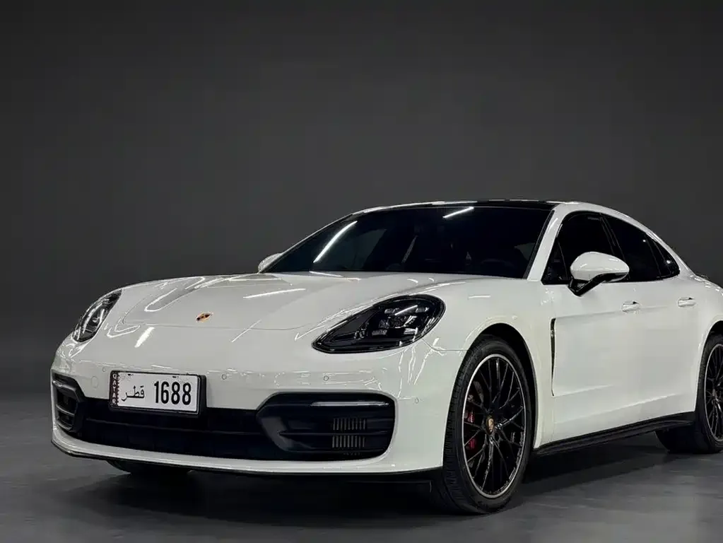 Porsche Panamera — фото 1